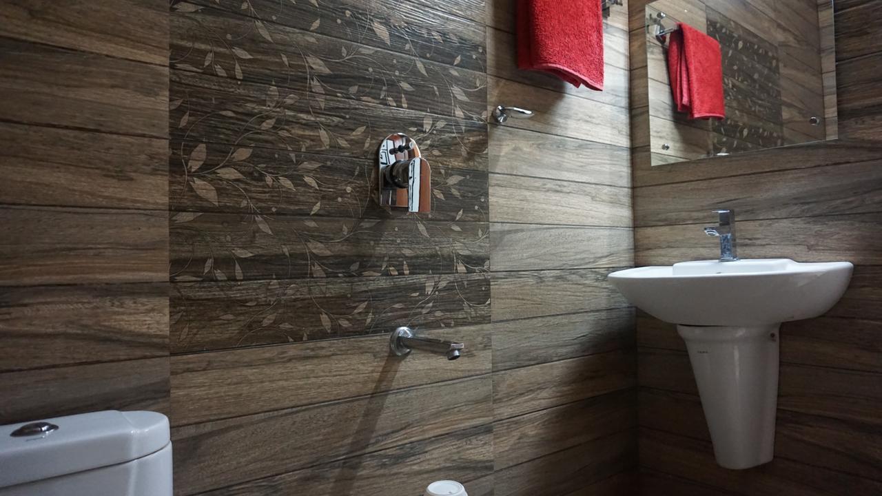 Thayamkery'S Royal Inn Kochi Exteriér fotografie
