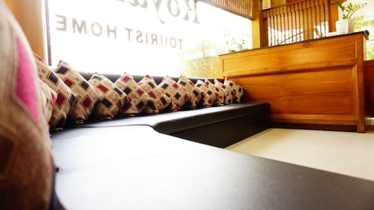 Thayamkery'S Royal Inn Kochi Exteriér fotografie