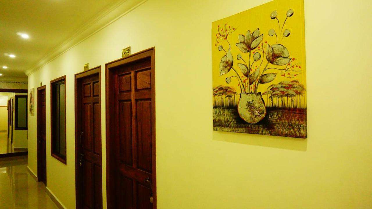 Thayamkery'S Royal Inn Kochi Exteriér fotografie