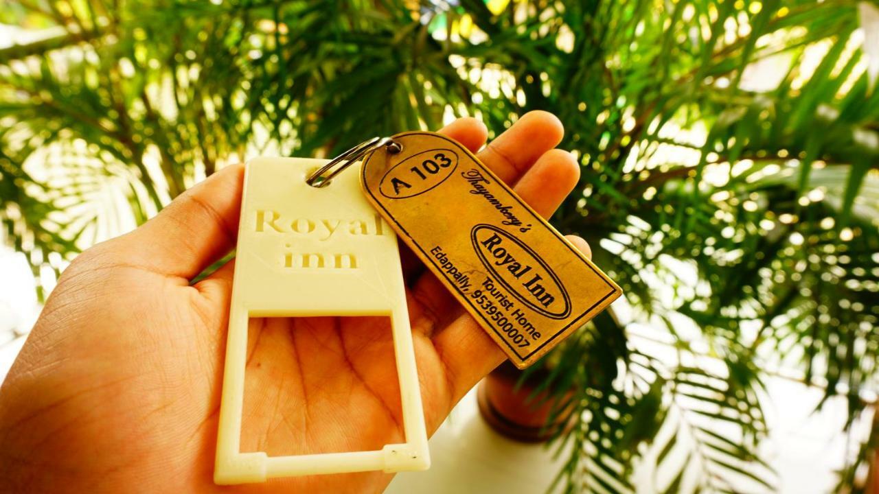 Thayamkery'S Royal Inn Kochi Exteriér fotografie